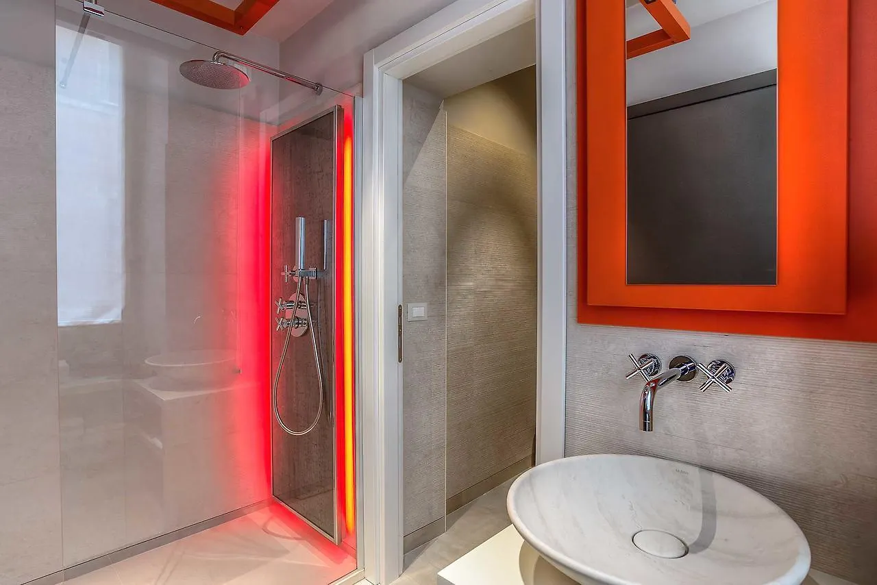 Via Veneto Prestige Rooms Roma 2*,